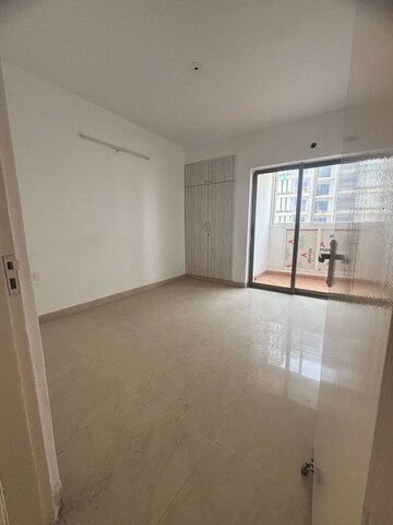 Room in 3 BHK Apartment at Eros Sampoornam, Sector 2 Greater Noida – for Sale