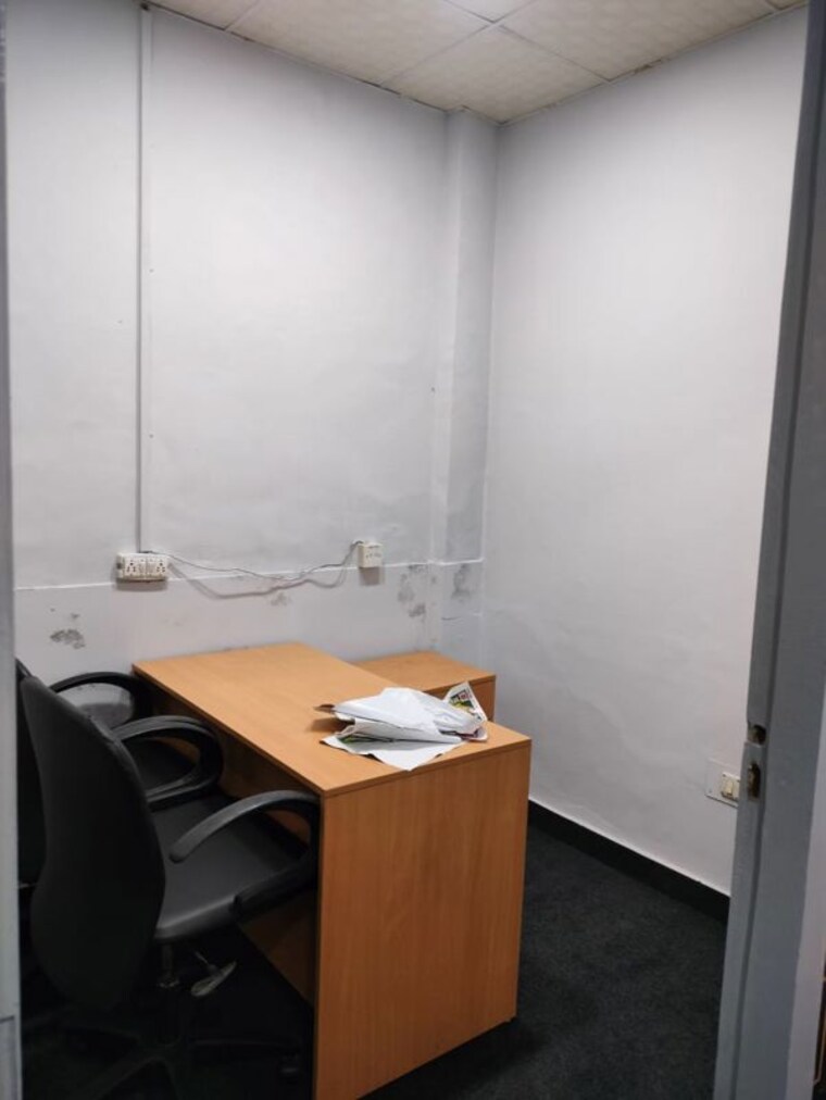 Team Area, sector 3 Commercial Office Space 550 Sq.Ft. In Sector 3 Noida 9727753