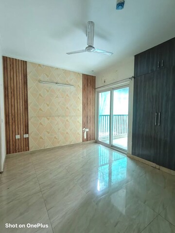3.5 BHK Apartment For Rent in Gaur City 2 - 14th Avenue, Sector 16c Greater Noida