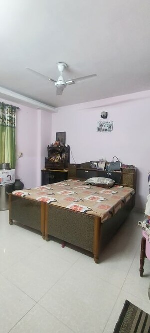 Room in 2 BHK Builder Floor at Rama Park – for Rent