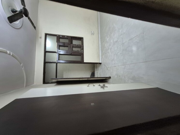 Kitchen, mayur vihar 2.5 Bedroom 750 Sq.Ft. Builder Floor In Mayur Vihar Delhi 9727763