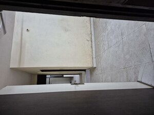 Room in 2.5 BHK Builder Floor at Mayur Vihar – for Rent