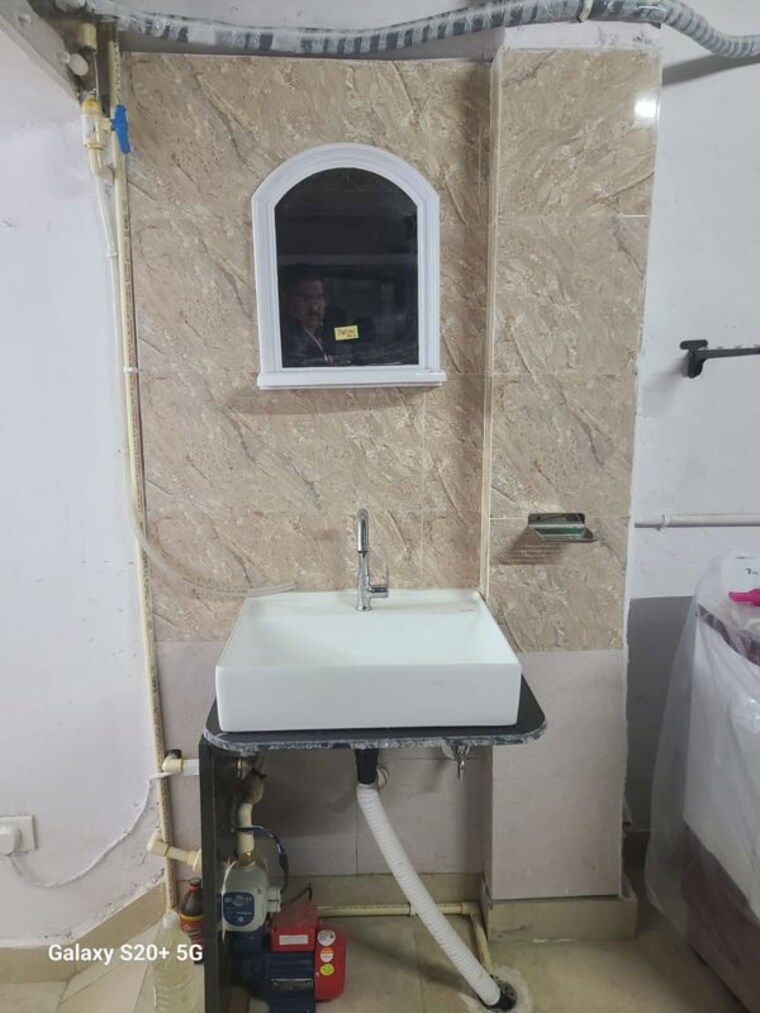 Bathroom, lajpat nagar ii 2 Bedroom 900 Sq.Ft. Builder Floor In Lajpat Nagar ii Delhi 9727773