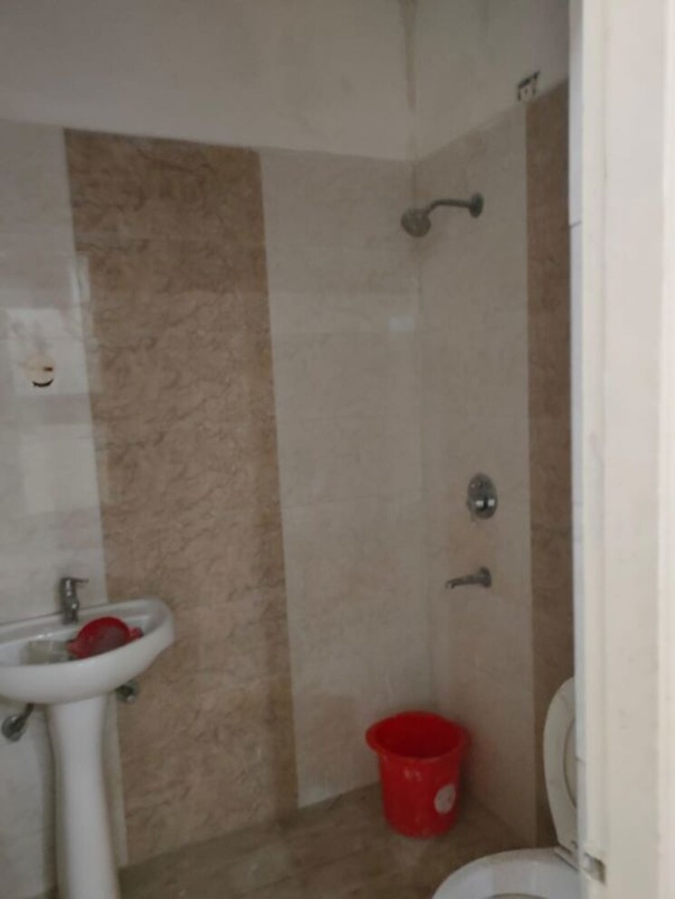 Bathroom, gomti-homes 3 Bedroom 1350 Sq.Ft. Apartment In Nabha Zirakpur 9727775