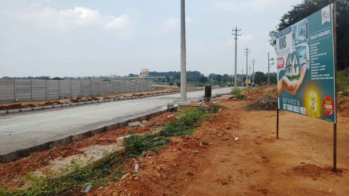 Plot For Sale in Nelamangala