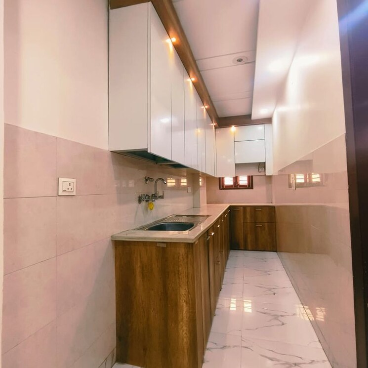 Kitchen, dwarka mor 2 Bedroom 75 Sq.Yd. Builder Floor In Dwarka Mor Delhi 9727783