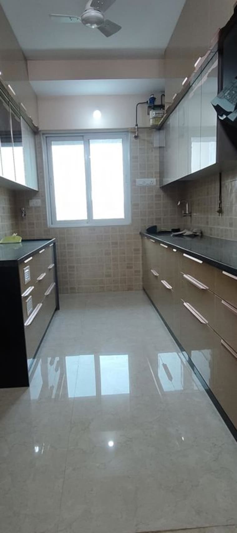 Kitchen, andheri-chs 3 Bedroom 1070 Sq.Ft. Apartment In Andheri West Mumbai 9727771