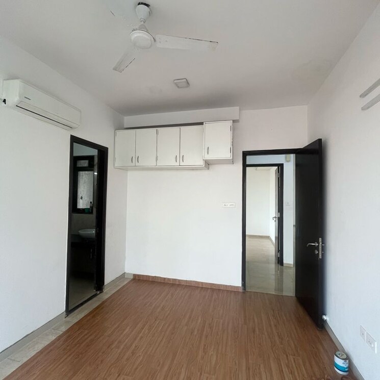 Room, cci-rivali-park-wintergreen 3 Bedroom 1201 Sq.Ft. Apartment In Magathane Mumbai 9727803