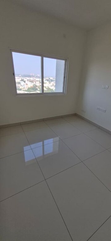 Room in 2 BHK Apartment at Eden Park At The Prestige City, Sarjapur Road – for Rent