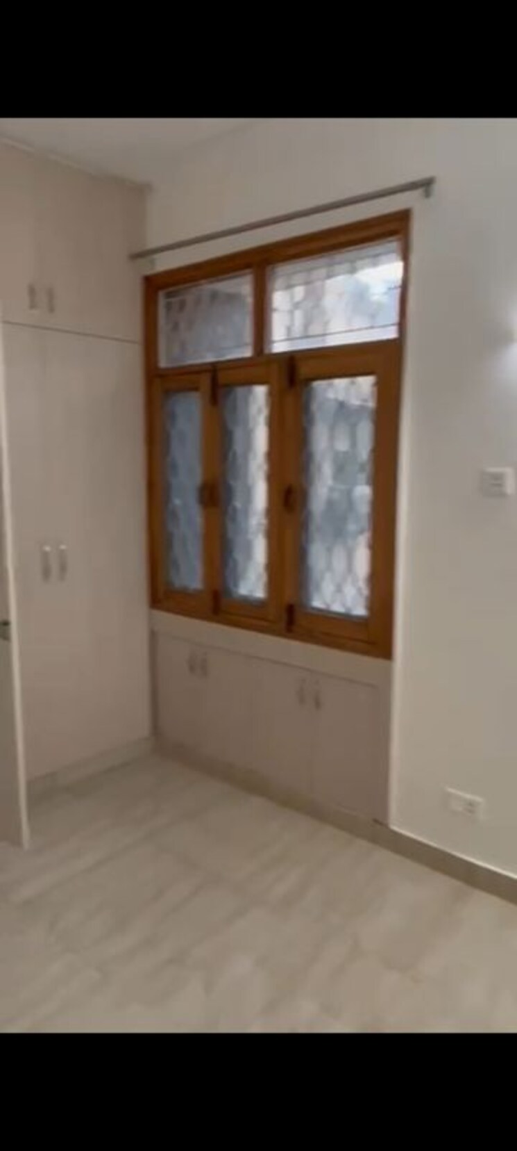 Room, vasant-apartment-mayur-vihar 2 Bedroom 1150 Sq.Ft. Apartment In Mayur Vihar 1 Delhi 9727814