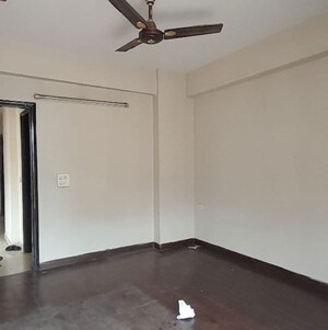 Room in 3 BHK Apartment at Ashiana Housing Greens Apartment, Ashiana Greens – for Rent