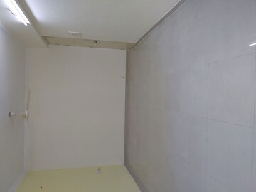 Room in 3 BHK Apartment at Ambiience Antilia, Bavdhan – for Rent