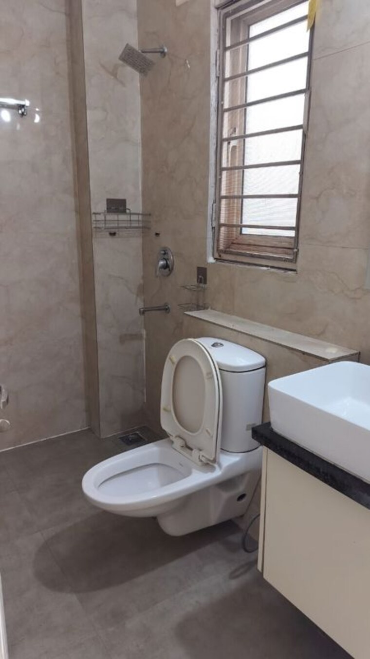 Bathroom, unitech-fresco 3 Bedroom 1662 Sq.Ft. Apartment In Sector 50 Gurgaon 9727851