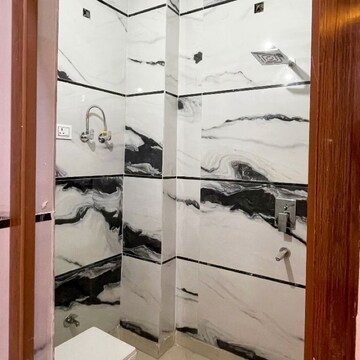 Team Area in 3 BHK Builder Floor at Dwarka – for Sale