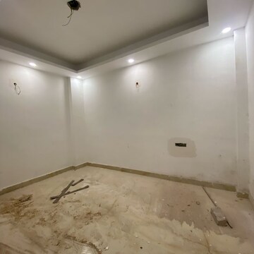 Room in 3 BHK Builder Floor at Chattarpur – for Sale