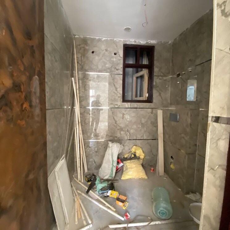 Bathroom, chattarpur 3 Bedroom 1350 Sq.Ft. Builder Floor In Chattarpur Delhi 9727859