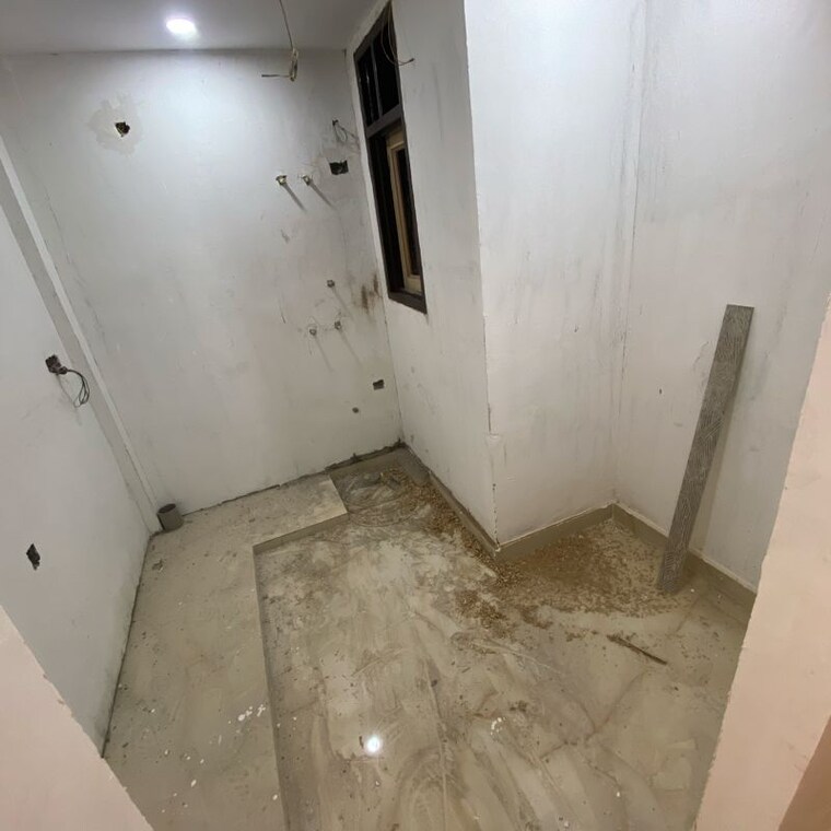 Bathroom, chattarpur 3 Bedroom 1350 Sq.Ft. Builder Floor In Chattarpur Delhi 9727859