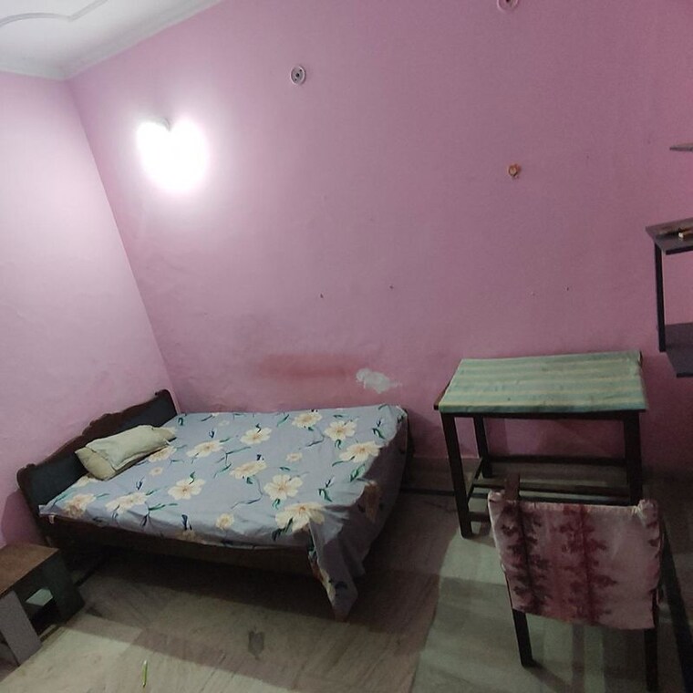 Bedroom, xu iii greater noida 2 Bedroom 120 Sq.Mt. Independent House In Xu Iii Greater Noida Greater Noida 9727865