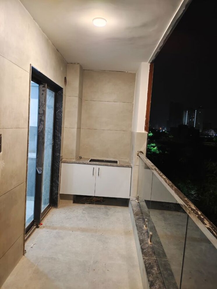 Balcony, sector 57 3 Bedroom 2400 Sq.Ft. Builder Floor In Sector 57 Gurgaon 9727877
