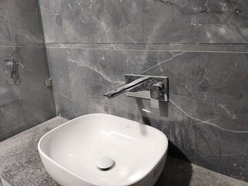 Bathroom in 3 BHK Builder Floor at Sector 57 – for Rent