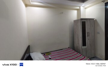 Room in 3 BHK Apartment at Abul Fazal Enclave Part 1 – for Sale