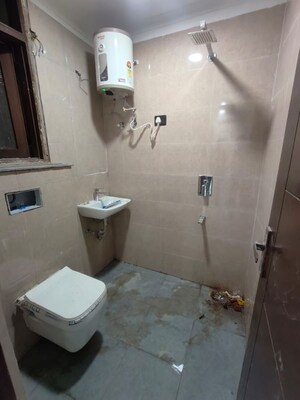 Bathroom in 1 BHK Apartment at Saket – for Rent