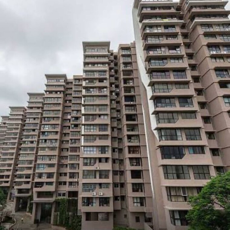 Exterior View, andheri west 1 Bedroom 450 Sq.Ft. Apartment In Andheri West Mumbai 9727939