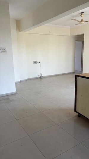 Room in 2 BHK Apartment at Wakad – for Rent