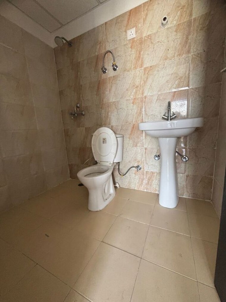 Bathroom, ats-happy-trails 3.5 Bedroom 1385 Sq.Ft. Apartment In Sector 10 Greater Noida Greater Noida 9727944
