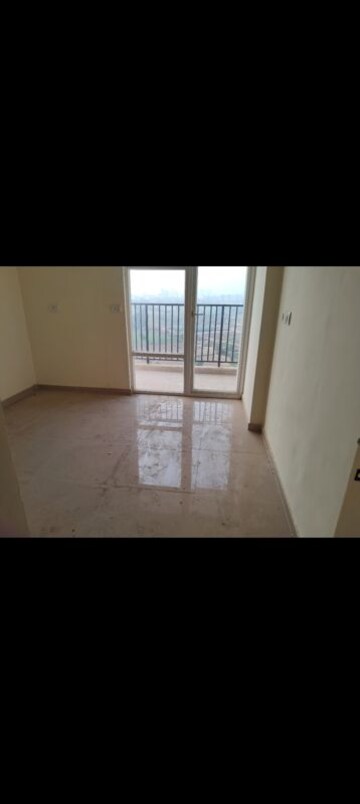 Room in 3 BHK Apartment at GLS Arawali Homes, Sohna Sector 4 – for Sale