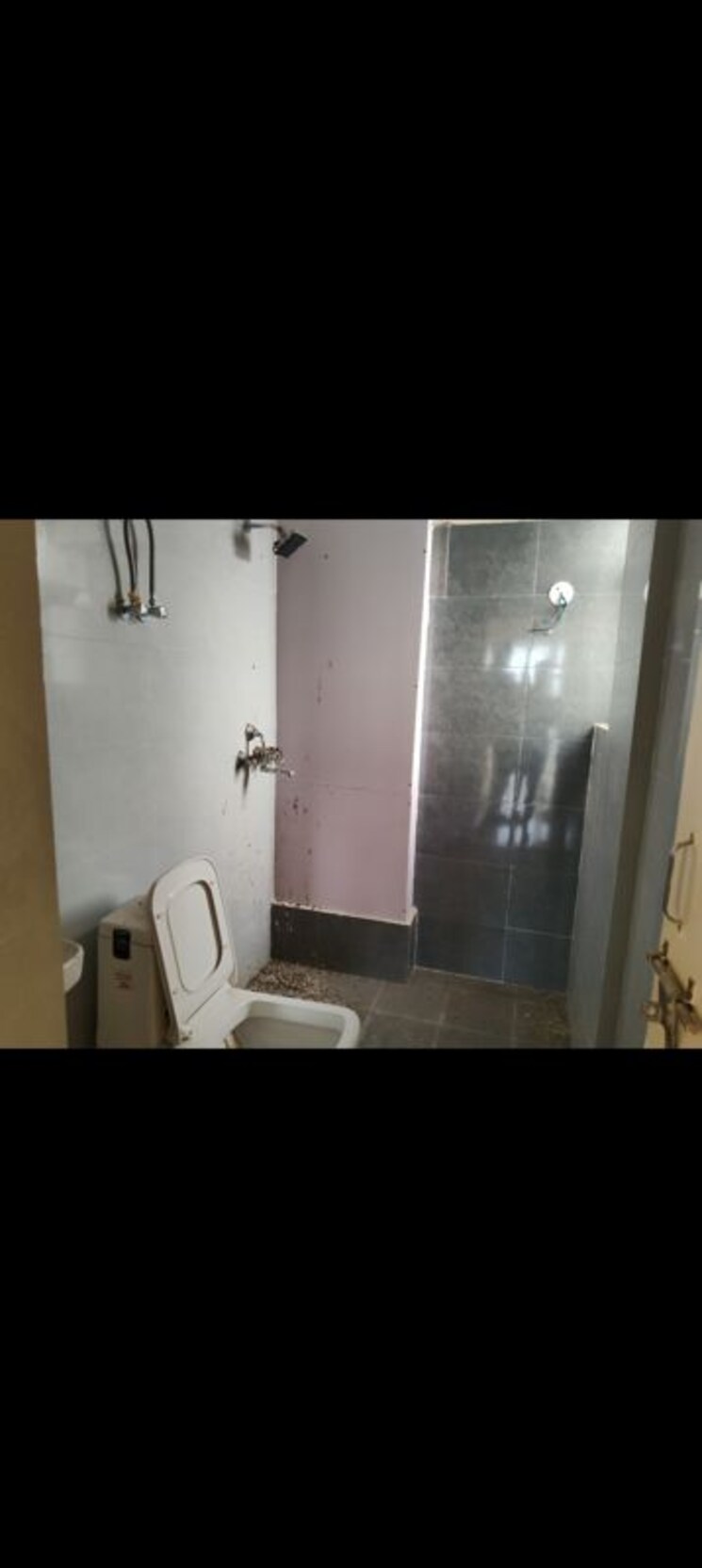 Bathroom, gls-arawali-homes 3 Bedroom 645 Sq.Ft. Apartment In Sohna Sector 4 Gurgaon 9727990