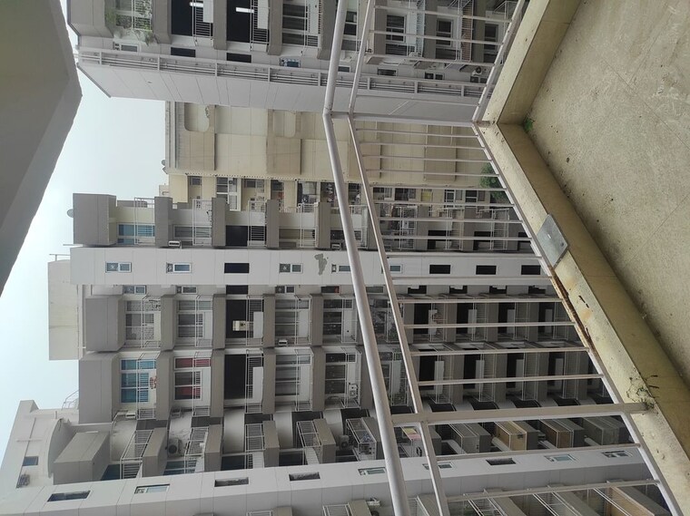 Balcony, sector 52 3.5 Bedroom 2600 Sq.Ft. Builder Floor In Sector 52 Gurgaon 9727995