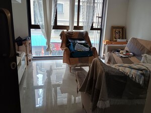 Team Area in 2 BHK Apartment at Andheri CHS, Andheri West – for Rent