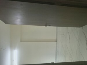 Room in 1.5 BHK Apartment at Deraiya Iconico, Kurla East – for Rent