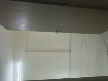 Room in 1.5 BHK Apartment at Deraiya Iconico, Kurla East – for Rent