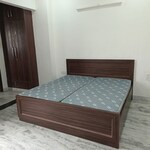 1 BHK + Pooja Room 100 Sq.Yd. Builder Floor in Huda Market