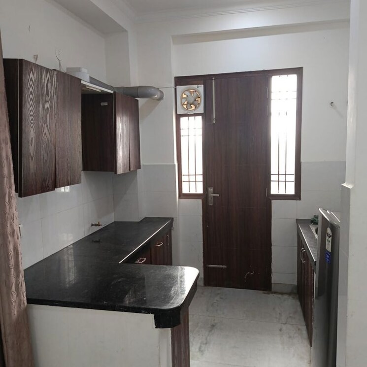 Kitchen, huda-market 1 Bedroom 100 Sq.Yd. Builder Floor In Sector 31 Gurgaon 9728015