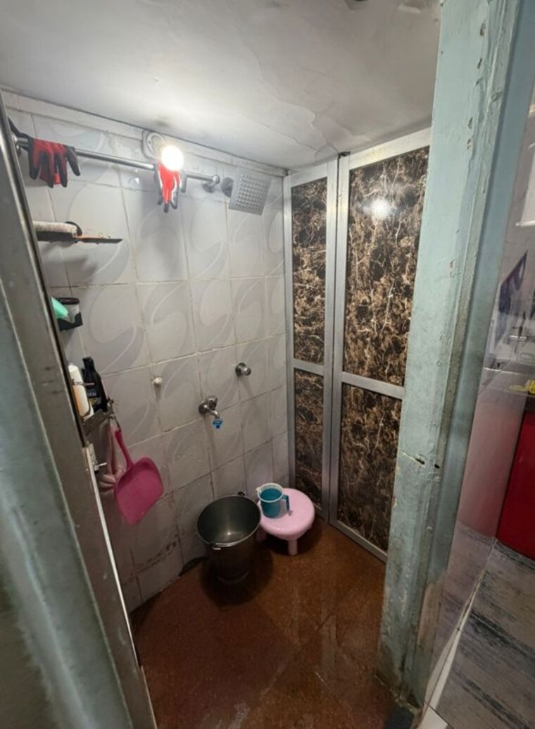 Bathroom, sector 5 sanpada 1 RK 300 Sq.Ft. Apartment In Sector 5 Sanpada Navi Mumbai 9728020