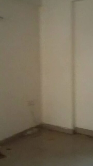 Room in 1 BHK Apartment at Raj Nagar – for Sale