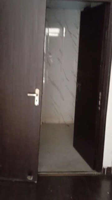  1 BHK Apartment at Raj Nagar – for Sale