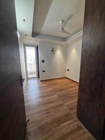 Room in 3 BHK Builder Floor at Saket – for Rent