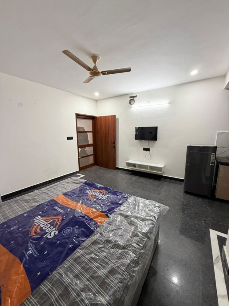 Bedroom, sushant lok ii 1 RK 550 Sq.Ft. Builder Floor In Sushant Lok ii Gurgaon 9728066