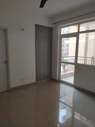 2 BHK Apartment For Rent in Suncity Avenue 76, Sector 76