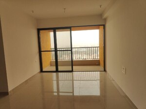 Room in 2 BHK Apartment at Magarpatta Riverview City, Loni Kalbhor – for Rent