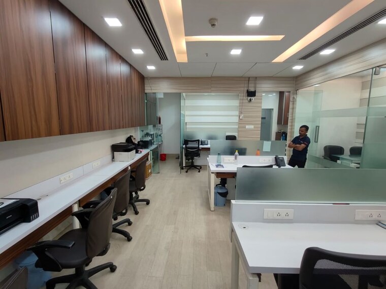 Team Area, town-centre Commercial Office Space 1104 Sq.Ft. In Andheri East Mumbai 9728093