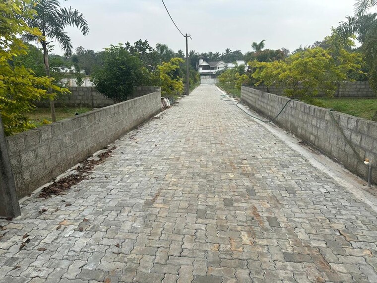 undefined, kechery  4356 Sq.Ft. Plot In Kechery Thrissur 9728077