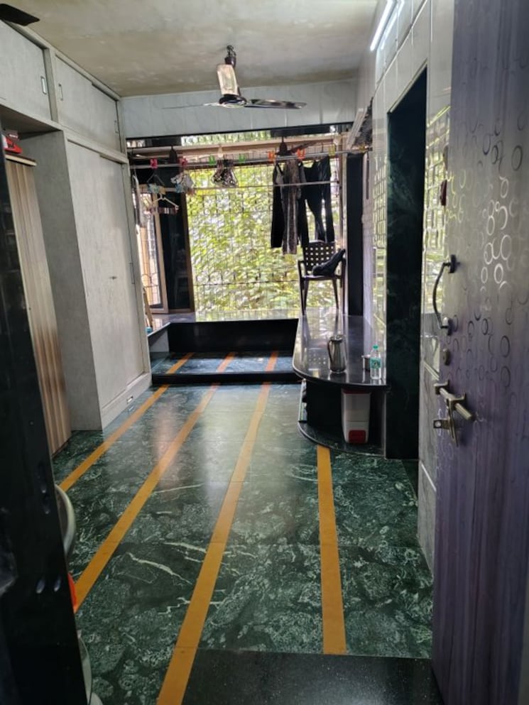 Gym, malad west 1 RK 320 Sq.Ft. Apartment In Malad West Mumbai 9728135