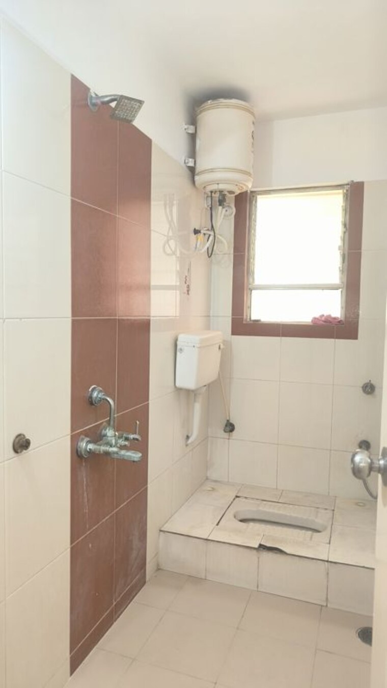Bathroom, pimple saudagar 3 Bedroom 1500 Sq.Ft. Apartment In Pimple Saudagar Pune 9655644