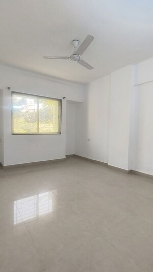 Room in 3 BHK Apartment at Pimple Saudagar – for Rent