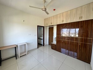 Room in 4 BHK Apartment at Avalon Park At The Prestige City, Sarjapur Road – for Rent